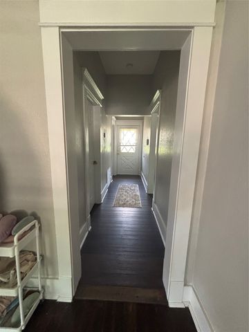 311 W Sam Rayburn Drive, Bonham, TX 75418