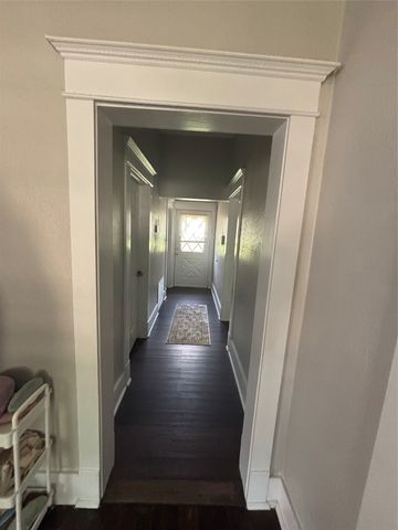 311 W Sam Rayburn Drive, Bonham, TX 75418