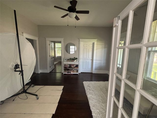 311 W Sam Rayburn Drive, Bonham, TX 75418