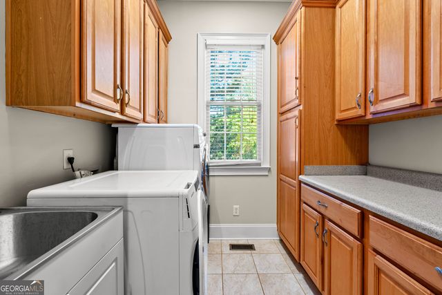 295 Ashborough Park, Fayetteville, GA 30215