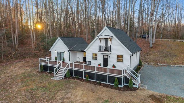 6329 Orchard RD, New Kent, VA 23124