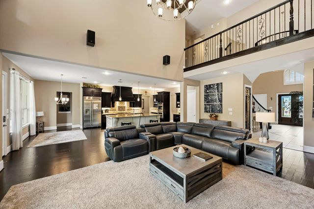 2 Turin Turn Drive, Missouri City, TX 77459