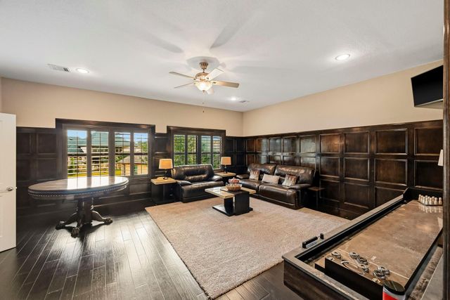 2 Turin Turn Drive, Missouri City, TX 77459