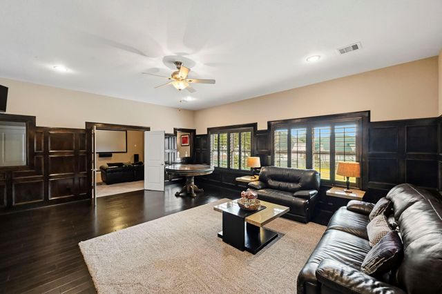 2 Turin Turn Drive, Missouri City, TX 77459