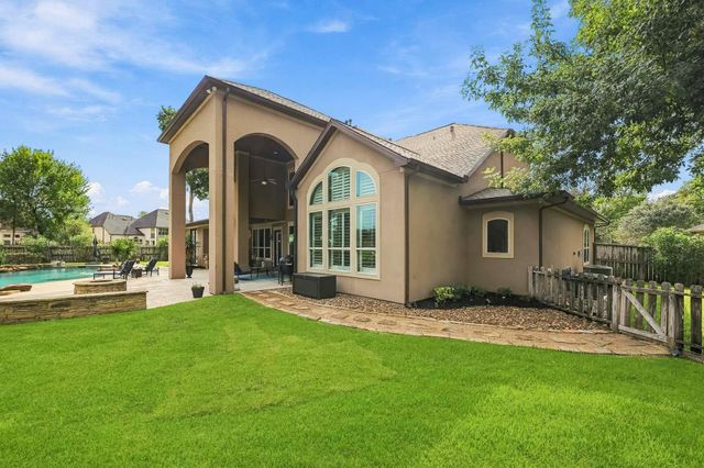 2 Turin Turn Drive, Missouri City, TX 77459