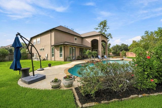 2 Turin Turn Drive, Missouri City, TX 77459