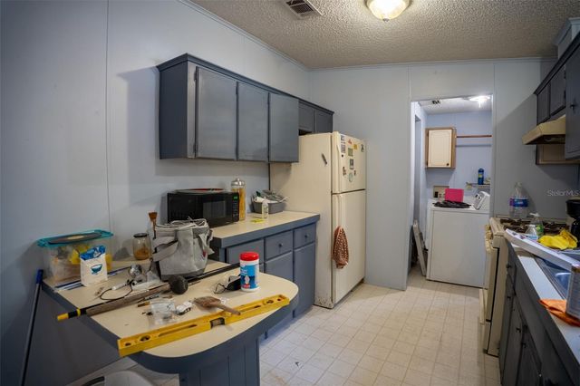 157 NE 172ND AVENUE, Silver Springs, FL 34488