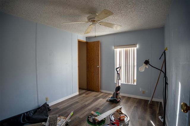 157 NE 172ND AVENUE, Silver Springs, FL 34488