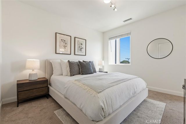 542 E Imperial Avenue, El Segundo, CA 90245