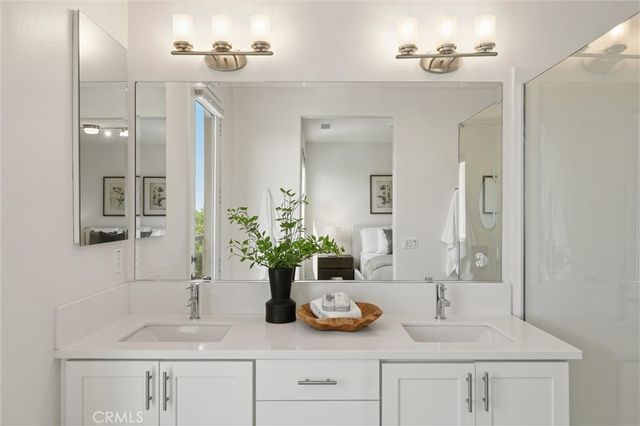 542 E Imperial Avenue, El Segundo, CA 90245