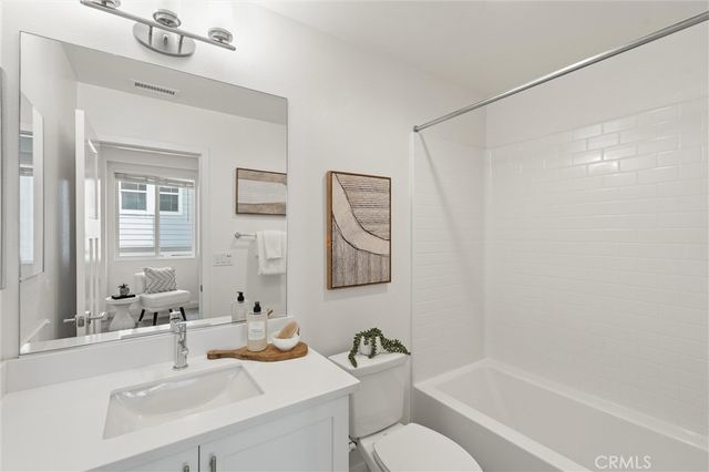 542 E Imperial Avenue, El Segundo, CA 90245
