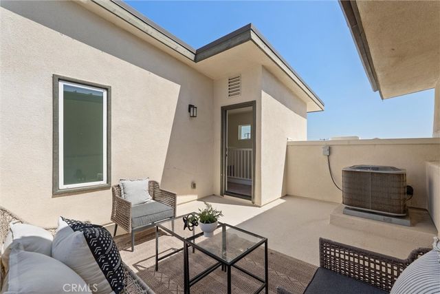 542 E Imperial Avenue, El Segundo, CA 90245