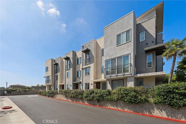 542 E Imperial Avenue, El Segundo, CA 90245
