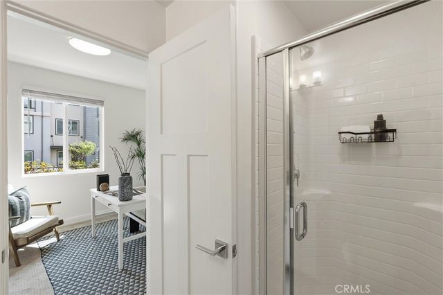 542 E Imperial Avenue, El Segundo, CA 90245