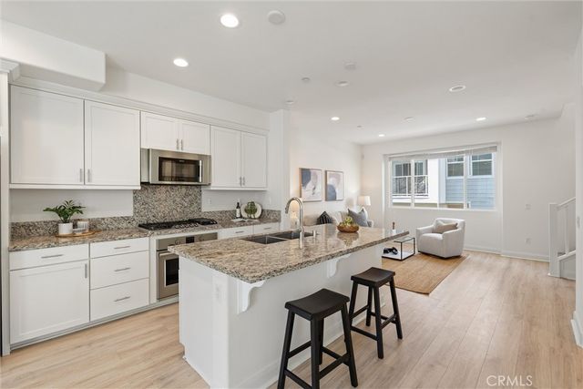 542 E Imperial Avenue, El Segundo, CA 90245