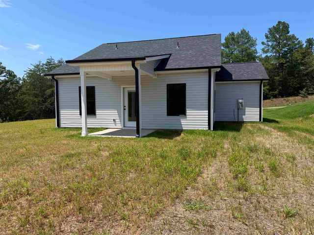 326 Minkum Rd, Gaffney, SC 29340