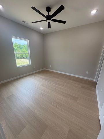 326 Minkum Rd, Gaffney, SC 29340