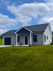 326 Minkum Rd, Gaffney, SC 29340