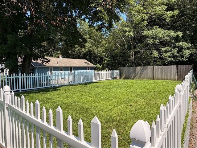 33 Volusia Rd, Hingham, MA 02043