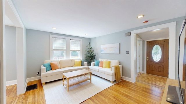 33 Volusia Rd, Hingham, MA 02043