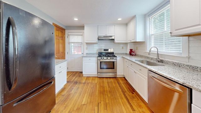 33 Volusia Rd, Hingham, MA 02043
