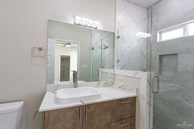 501 N Emerald Avenue, Edinburg, TX 78541