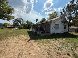 111 S Spring Street, Marshall, AR 72650