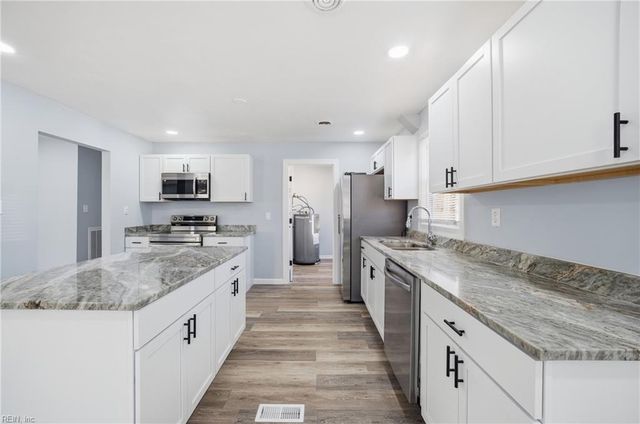 2044 Miller AVE, Chesapeake, VA 23320
