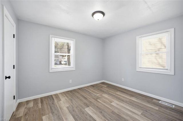 2044 Miller AVE, Chesapeake, VA 23320