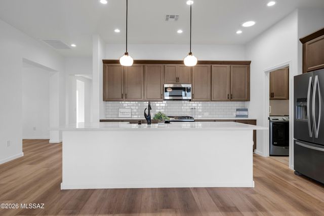 39474 S Summerwood Drive, Saddlebrooke, AZ 85739