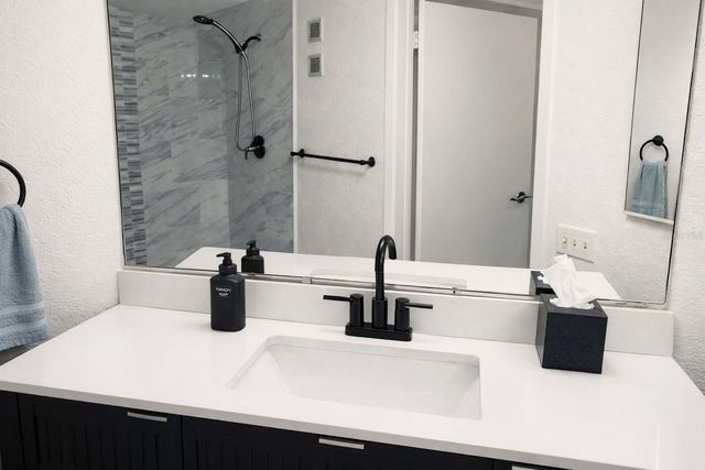 2333 FEATHER SOUND DRIVE B304, Clearwater, FL 33762