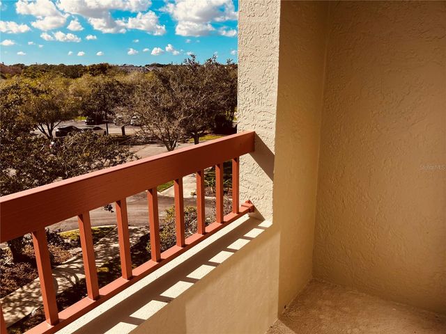 2333 FEATHER SOUND DRIVE B304, Clearwater, FL 33762