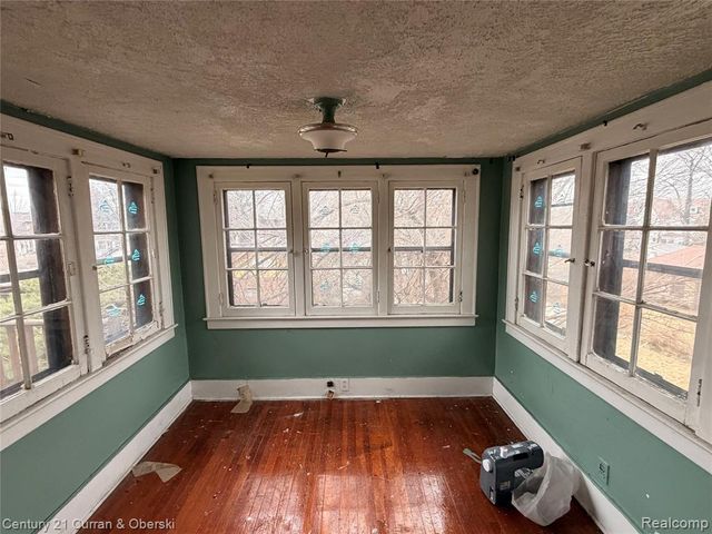 107 Mclean Street, Highland Park, MI 48203