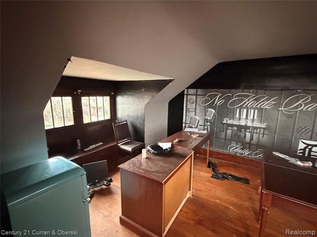 107 Mclean Street, Highland Park, MI 48203