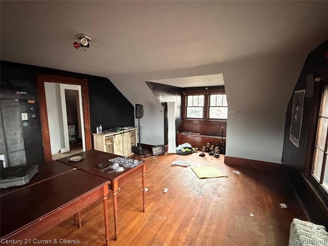 107 Mclean Street, Highland Park, MI 48203