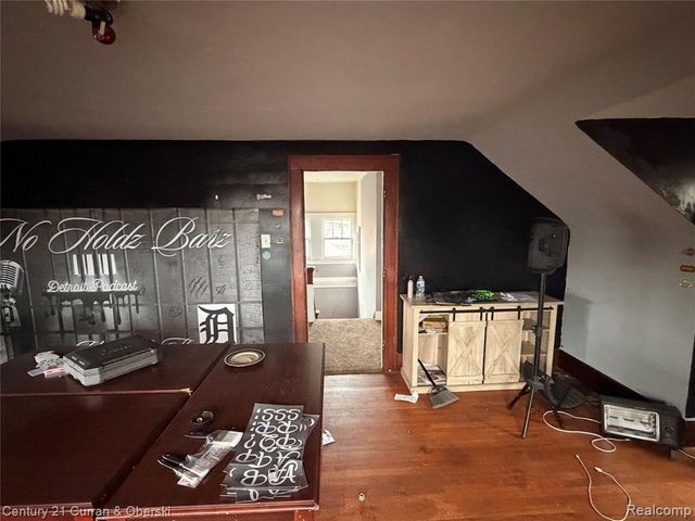 107 Mclean Street, Highland Park, MI 48203