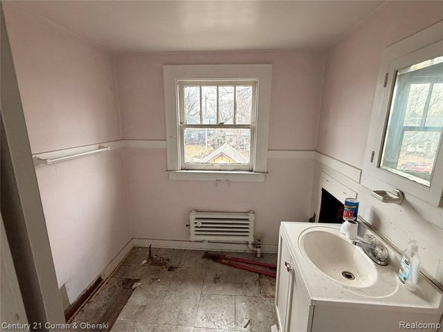 107 Mclean Street, Highland Park, MI 48203