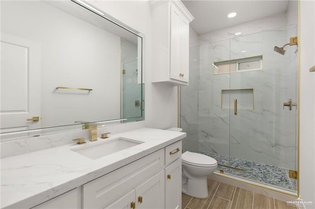 705 La Laguna Road, Mission, TX 78572