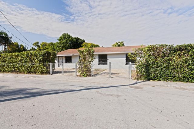 522 SW 3rd Ave, Homestead, FL 33030