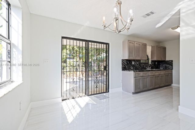 522 SW 3rd Ave, Homestead, FL 33030