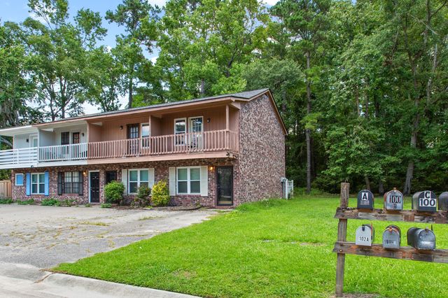 100 Kimeran Lane D, Summerville, SC 29485