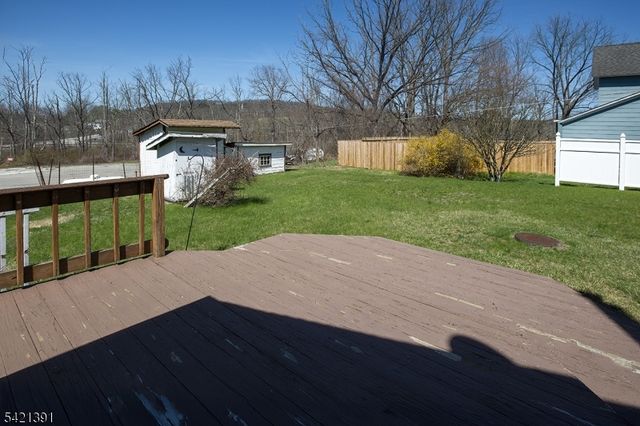 13 Ice Plant Rd, Lafayette Twp., NJ 07848