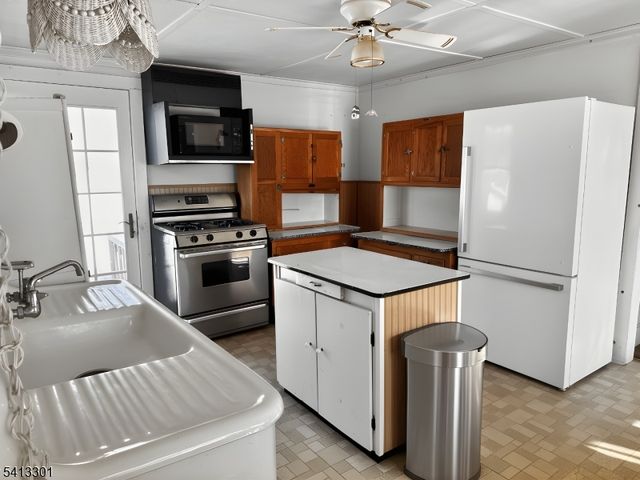 13 Ice Plant Rd, Lafayette Twp., NJ 07848