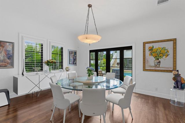 112 Roosevelt Place, West Palm Beach, FL 33405