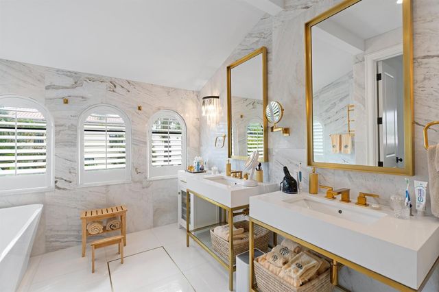 112 Roosevelt Place, West Palm Beach, FL 33405