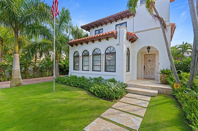 112 Roosevelt Place, West Palm Beach, FL 33405