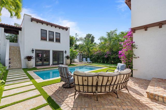 112 Roosevelt Place, West Palm Beach, FL 33405
