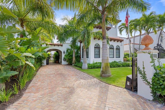 112 Roosevelt Place, West Palm Beach, FL 33405
