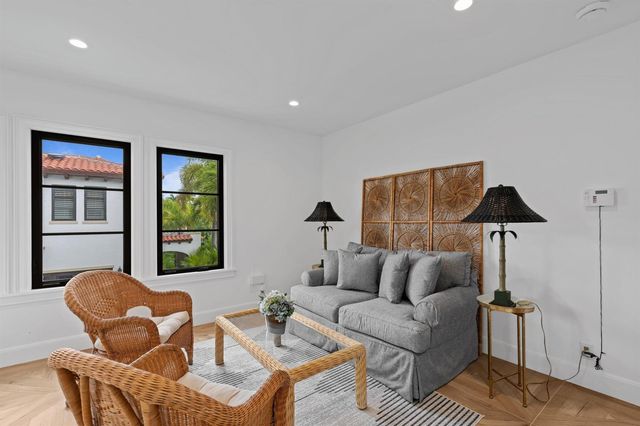 112 Roosevelt Place, West Palm Beach, FL 33405