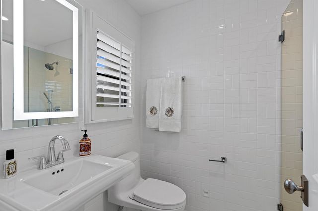 112 Roosevelt Place, West Palm Beach, FL 33405